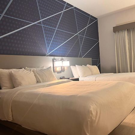 Comfort Suites Louisville Airport מראה חיצוני תמונה