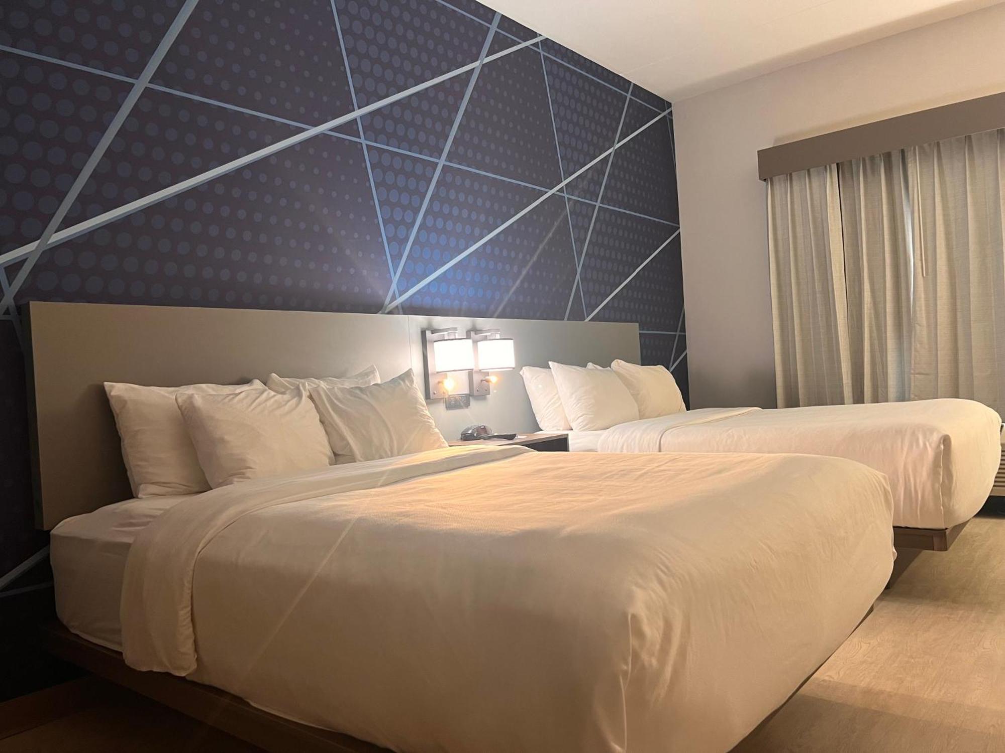 Comfort Suites Louisville Airport מראה חיצוני תמונה