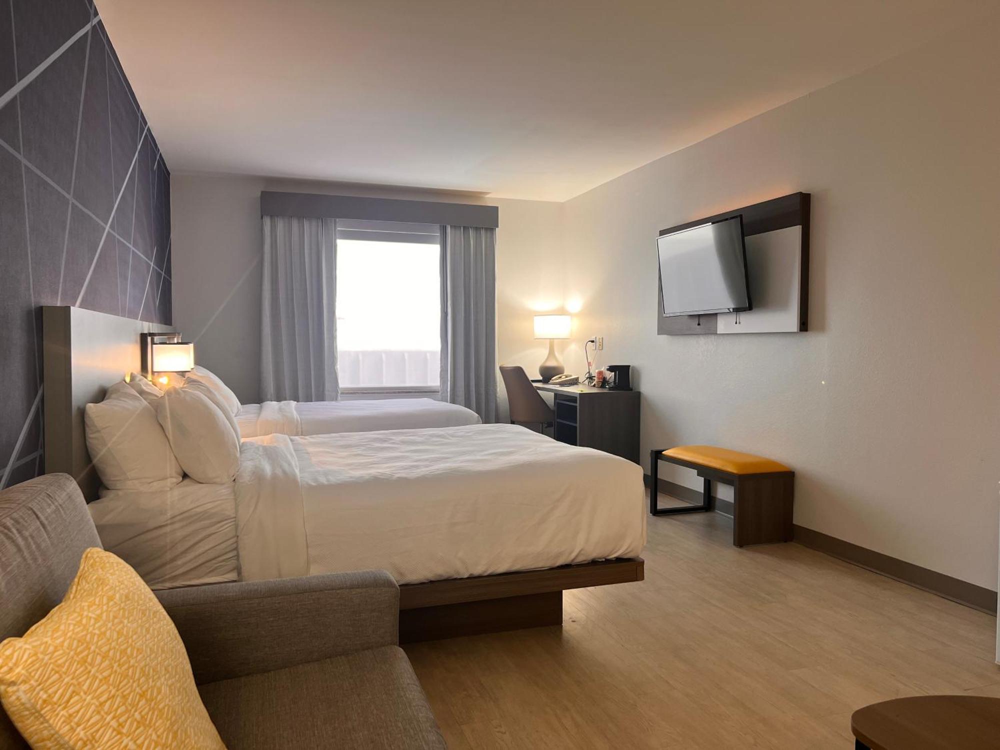 Comfort Suites Louisville Airport מראה חיצוני תמונה