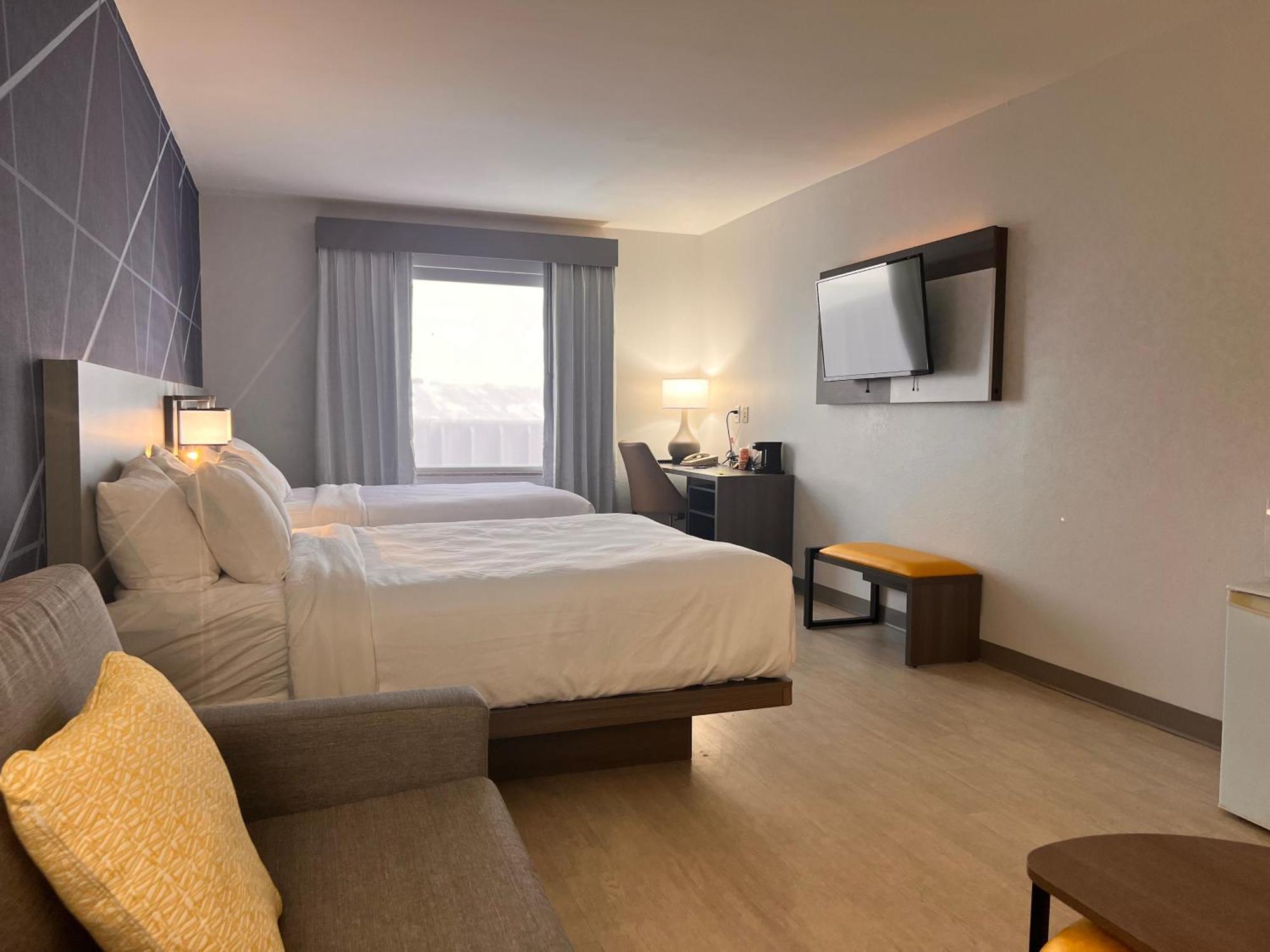 Comfort Suites Louisville Airport מראה חיצוני תמונה