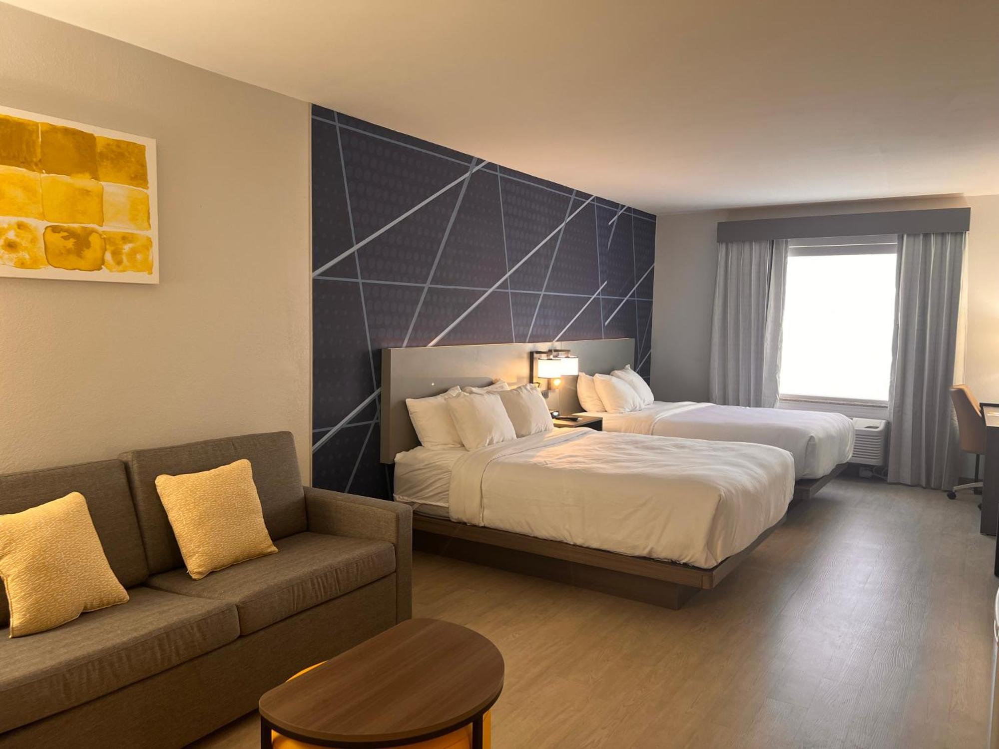 Comfort Suites Louisville Airport מראה חיצוני תמונה