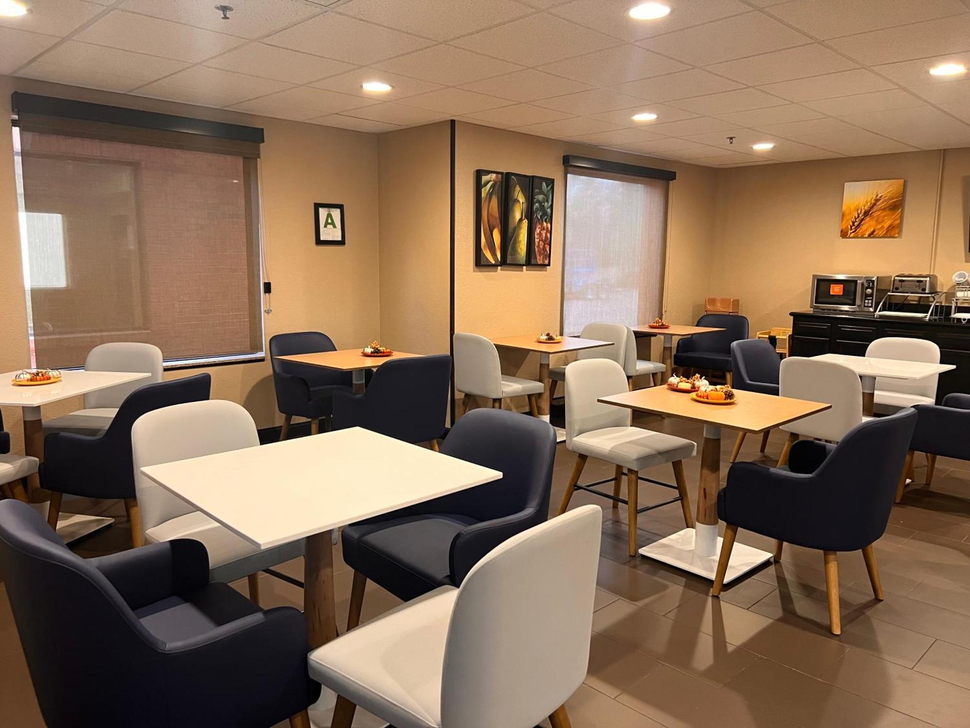Comfort Suites Louisville Airport מראה חיצוני תמונה