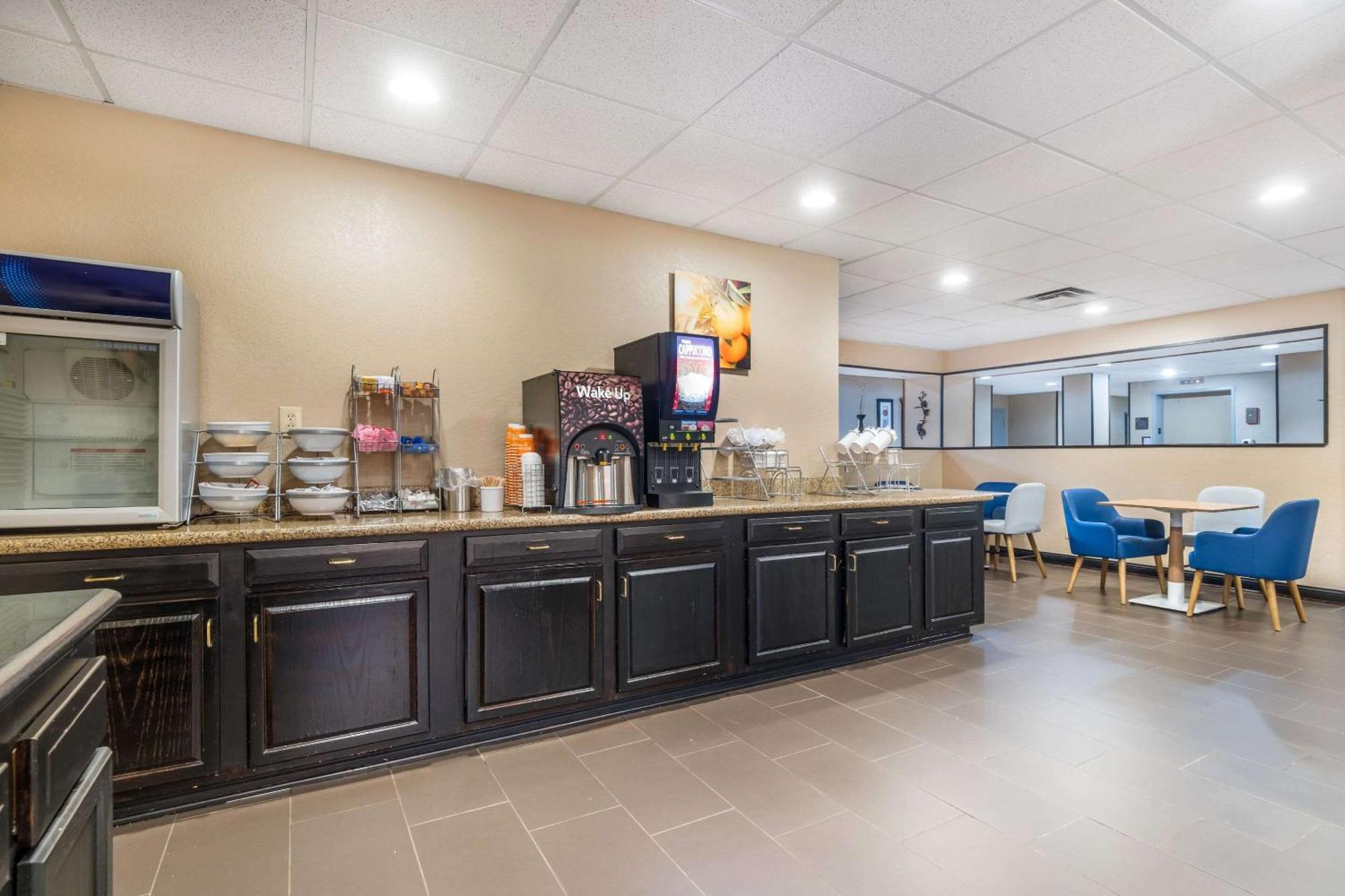 Comfort Suites Louisville Airport מראה חיצוני תמונה